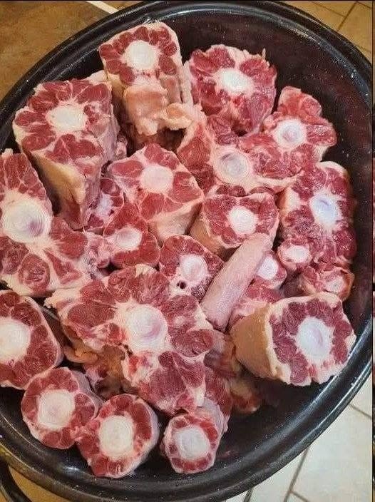 What Cut of Meat Is This? Identifying Oxtail and How to Cook It 818443328_1026943747032184_8833351387773148110_n