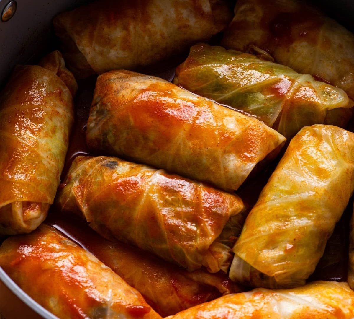 Hungarian Stuffed Cabbage Rolls (Töltött Káposzta) 99ee38dbb575b00217cc3db157ec51ea