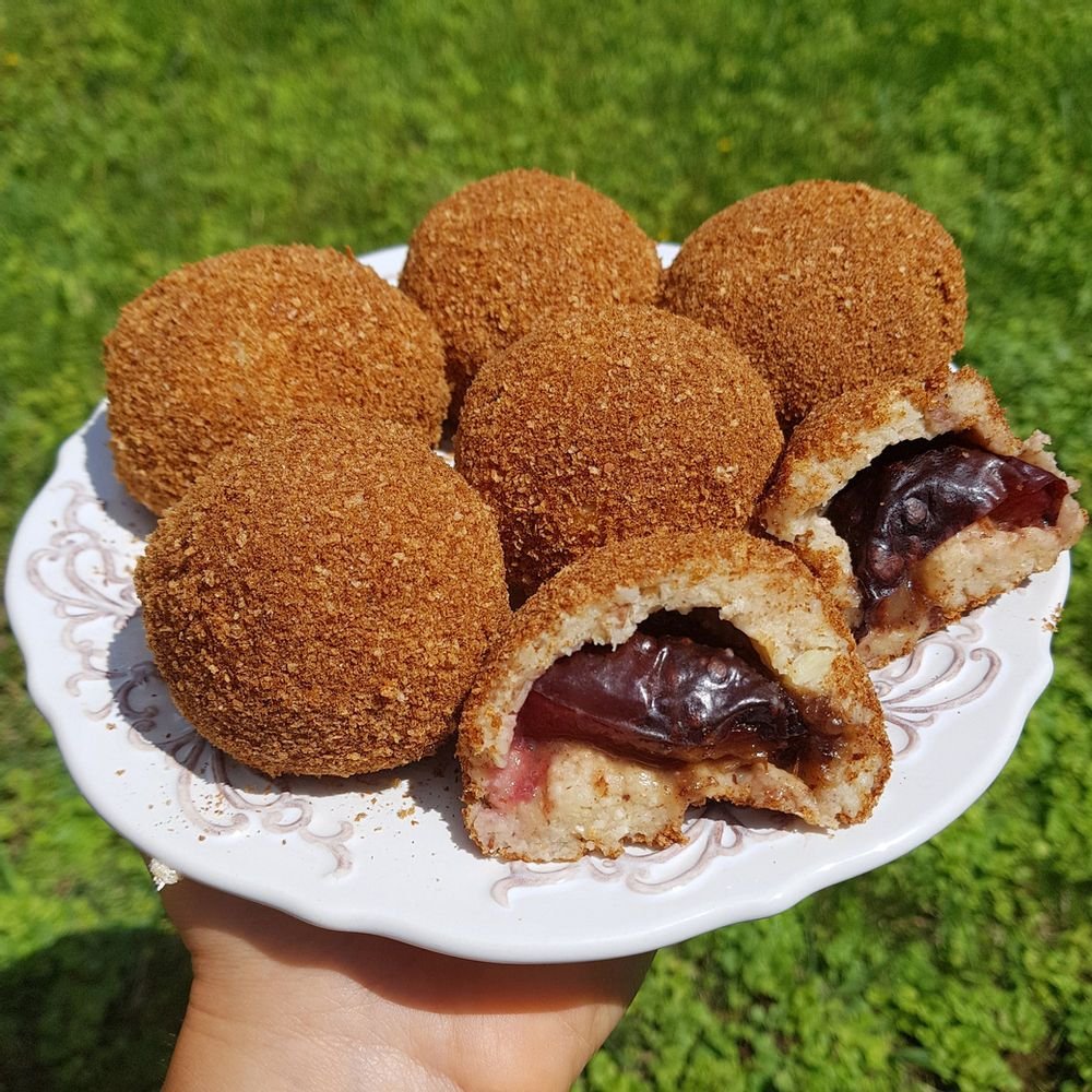 Hungarian Plum Dumplings (Szilvás Gombóc): A Classic Taste of Hungary dc27724786e3ea5b7c2edb5278f4b33a